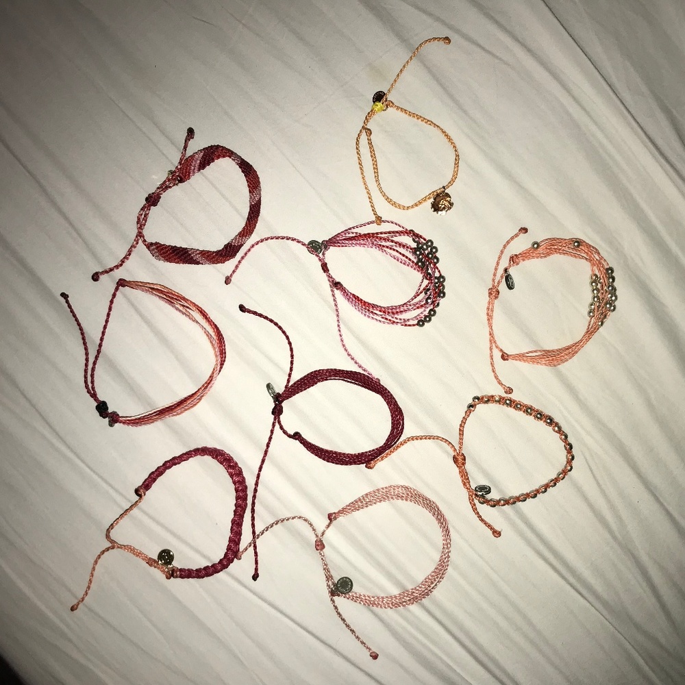 Lot of 9 reds/peaches/pinks  Pura Vida Bracelets